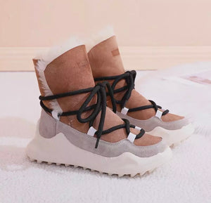 Queen “Stepper” Boot
